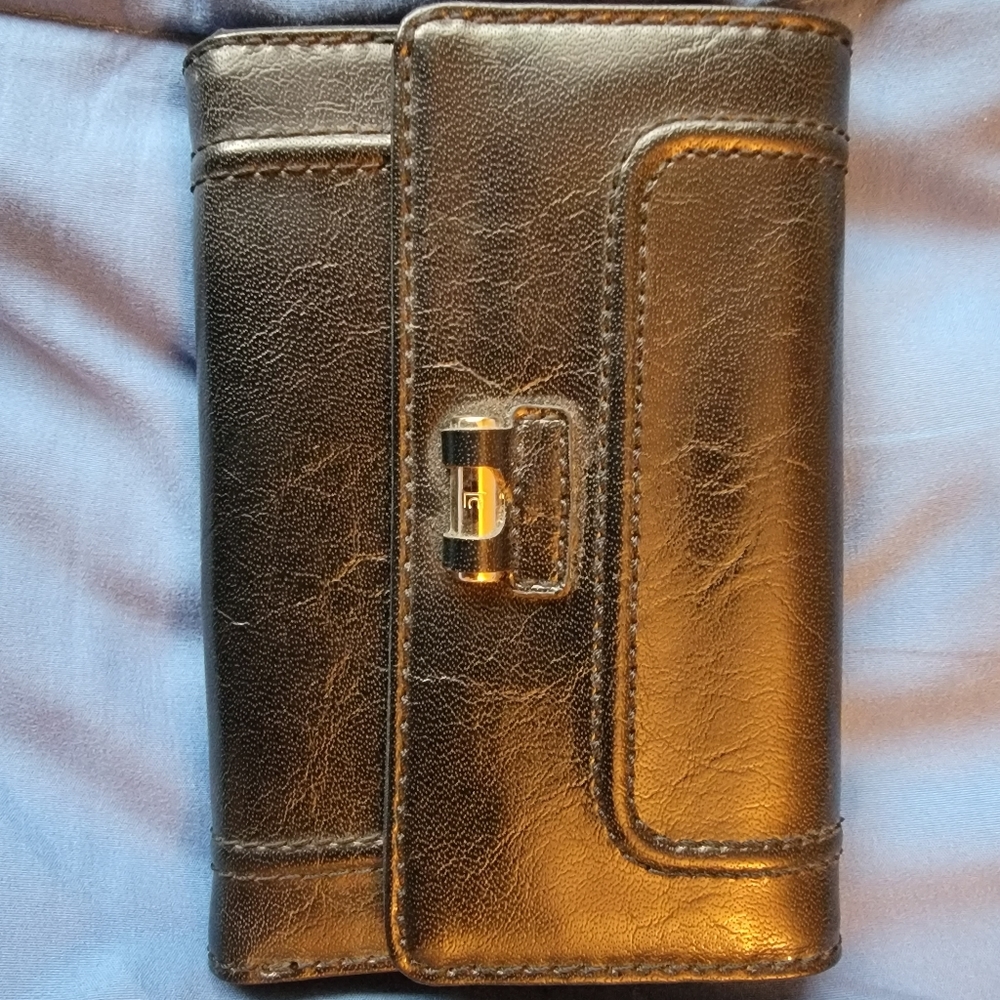 Liz Claiborne Wallet